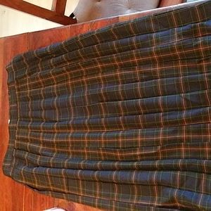 Plaid skirt. Size 16